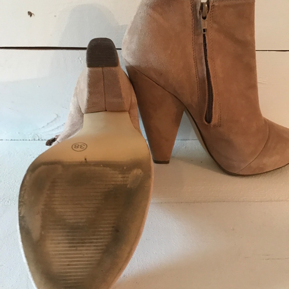 Topshop Tan suede ankle booties - Picture 5 of 7